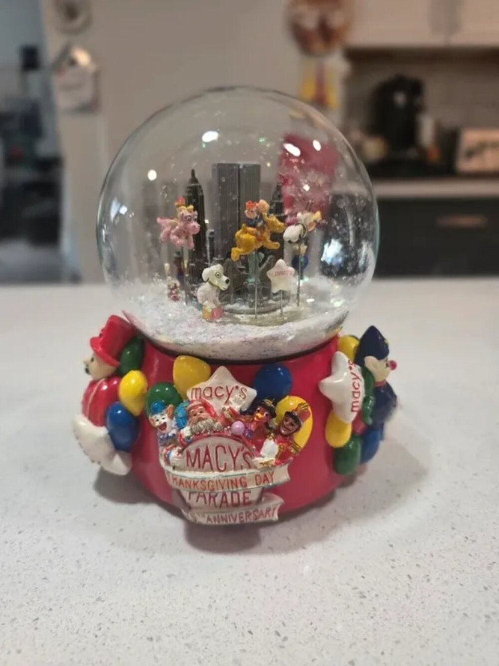 Musical snow globe, Macy's Thanksgiving Day Parade 75th Anniversary 2001